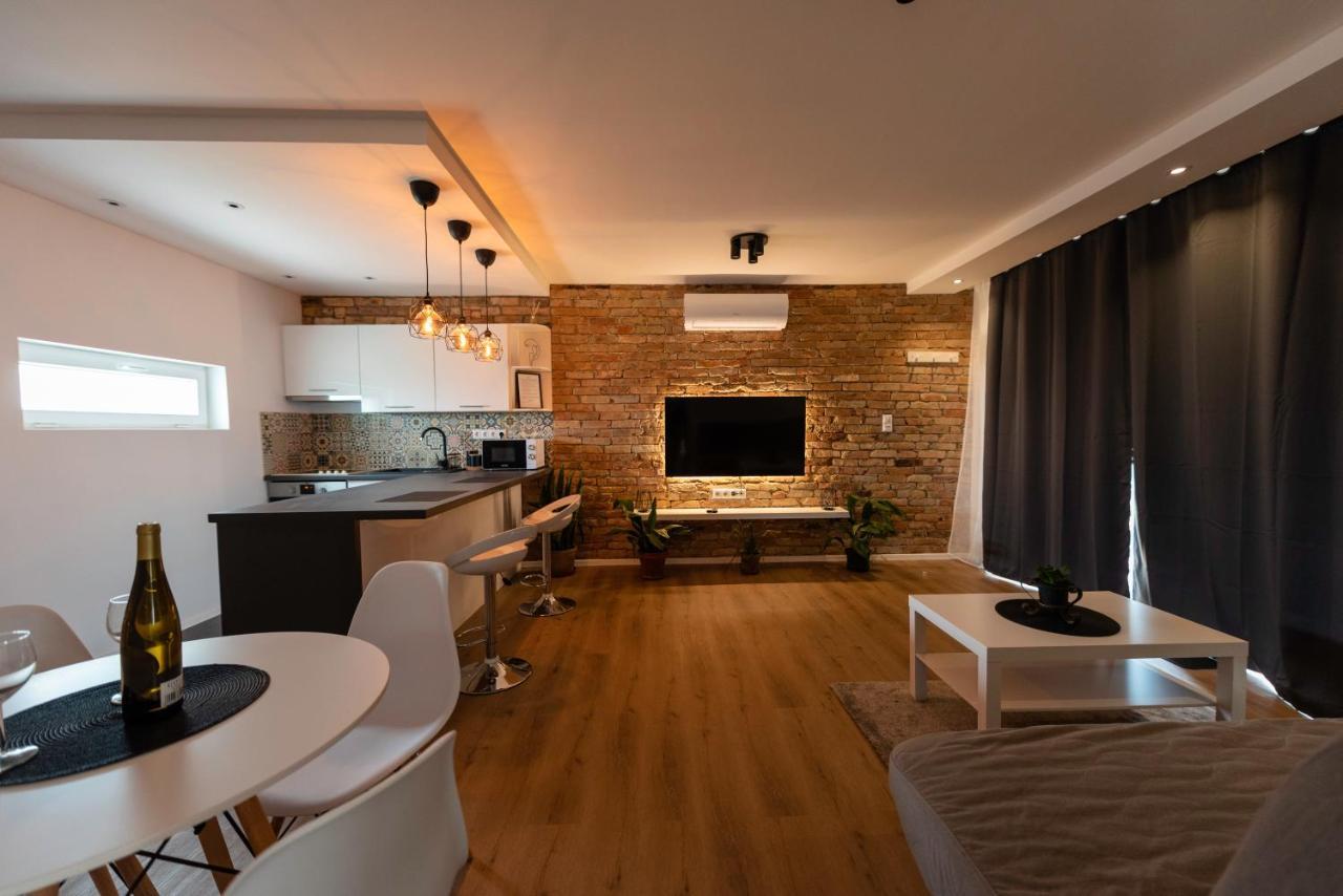 Pitypang Apartman Kápolnásnyék Exterior foto
